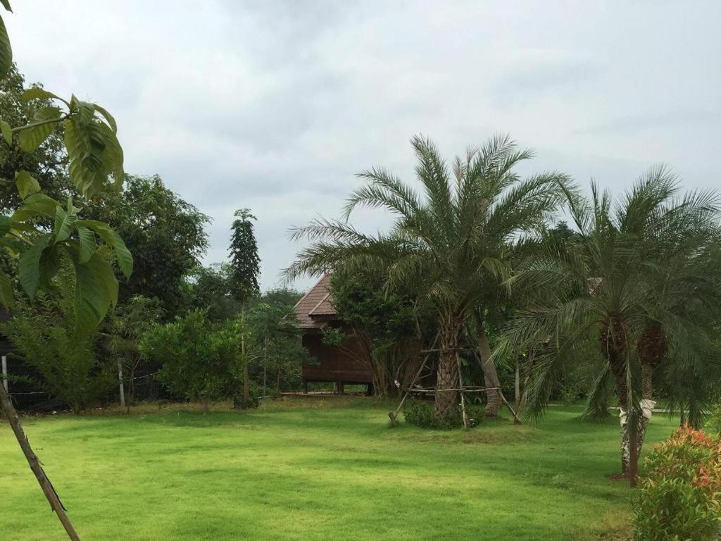 布里兰普莱度假村 Thung Yai 外观 照片