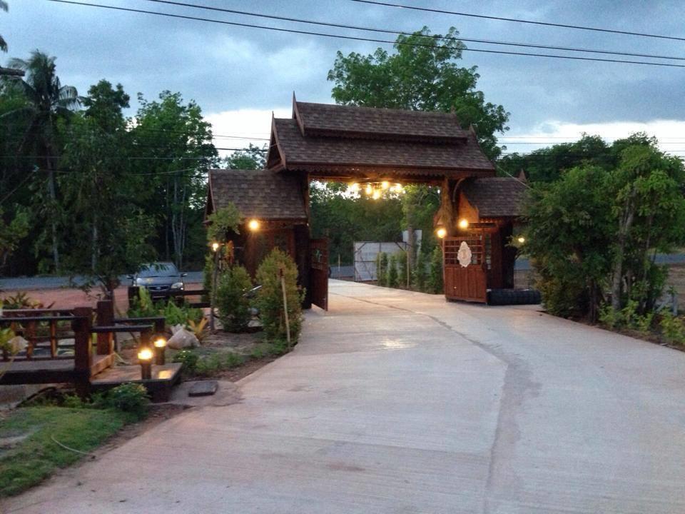 布里兰普莱度假村 Thung Yai 外观 照片