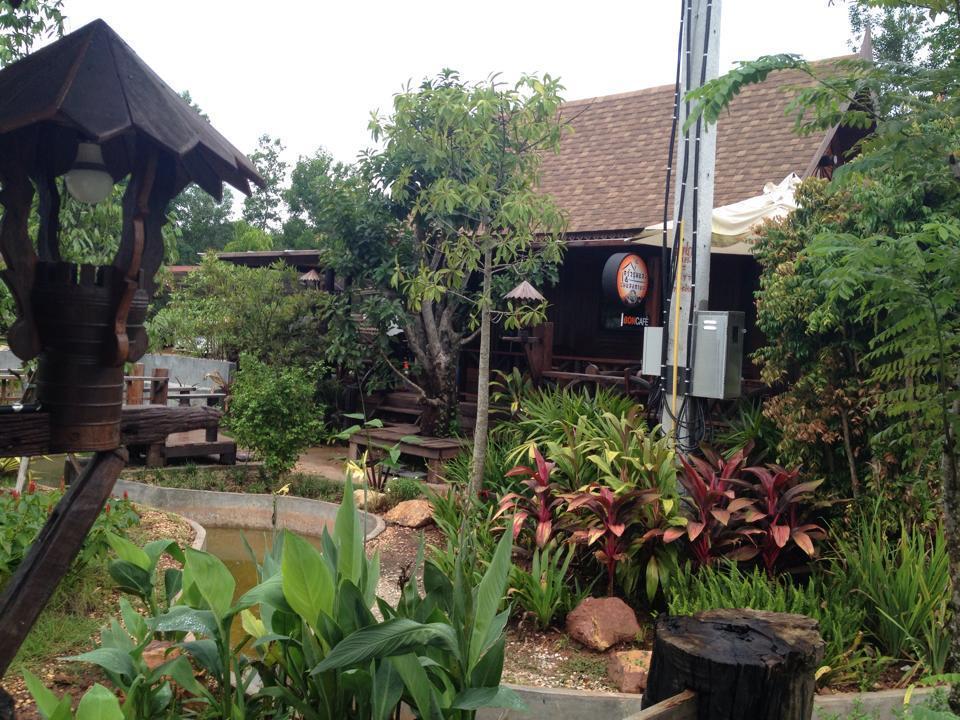 布里兰普莱度假村 Thung Yai 外观 照片